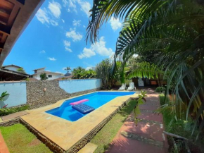 Casa linda em condomínio fechado